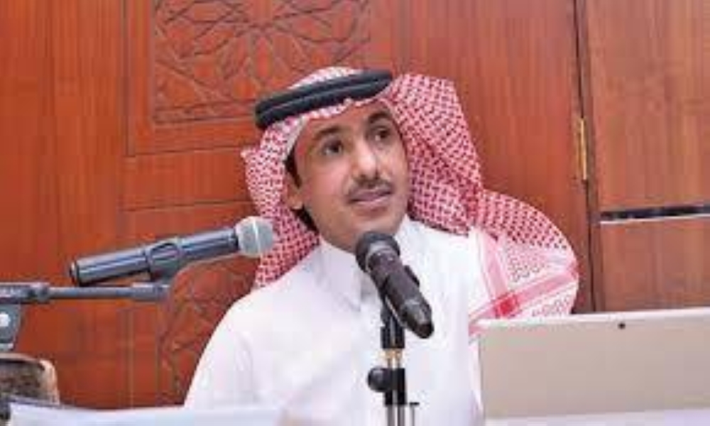 الدحية يرصد «الصحوي» و«اليساري» في «نخب النظام الرقمي»