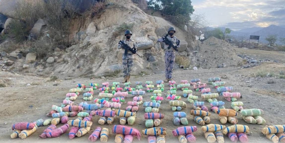 حرس الحدود بجازان يحبط محاولة تهريب (160) كيلوجراماً من نبات القات