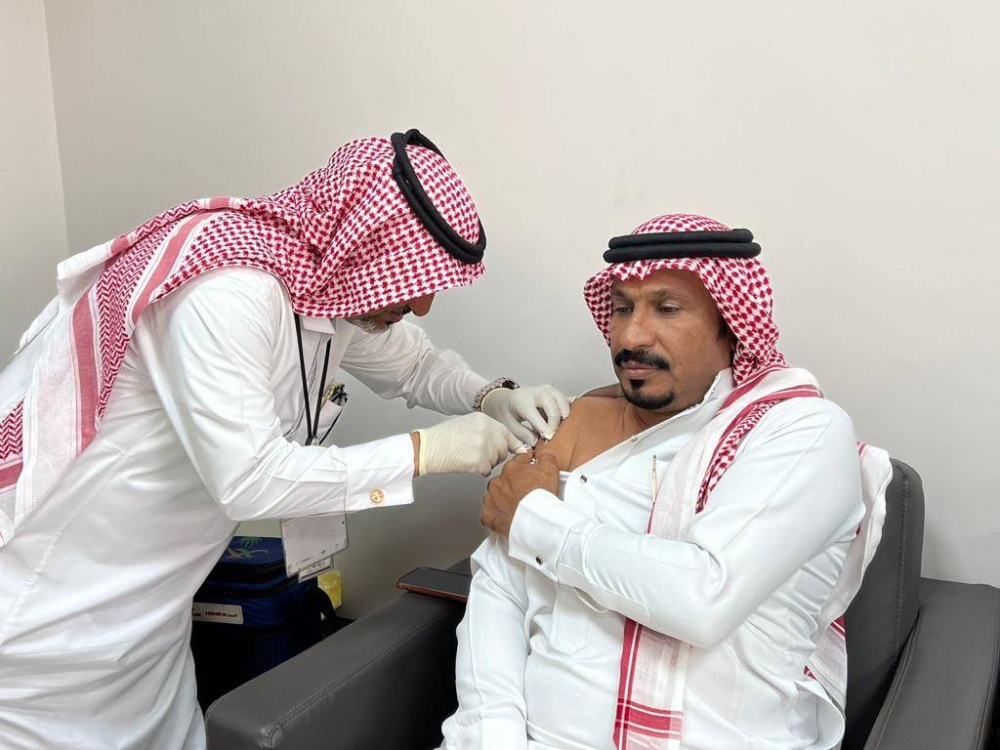 محافظ العارضة يدشن حملة التطعيم ضد الإنفلونزا الموسمية