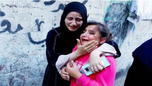 ظلام.. وتحذيرات من كارثة