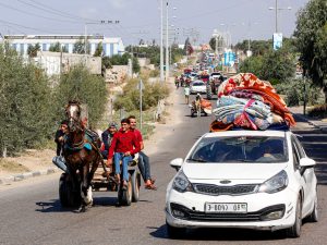 رويترز: العرب يخشون من نزوح دائم جديد للفلسطينيين