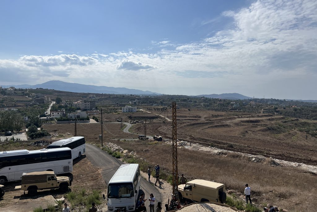 حضرتها الجزيرة نت.. جولة الجيش اللبناني لكشف مسالك تهريب اللاجئين السوريين وتحدياتها