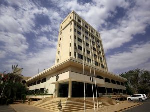 الحرب في السودان ترسم حدود علاقاته الخارجية