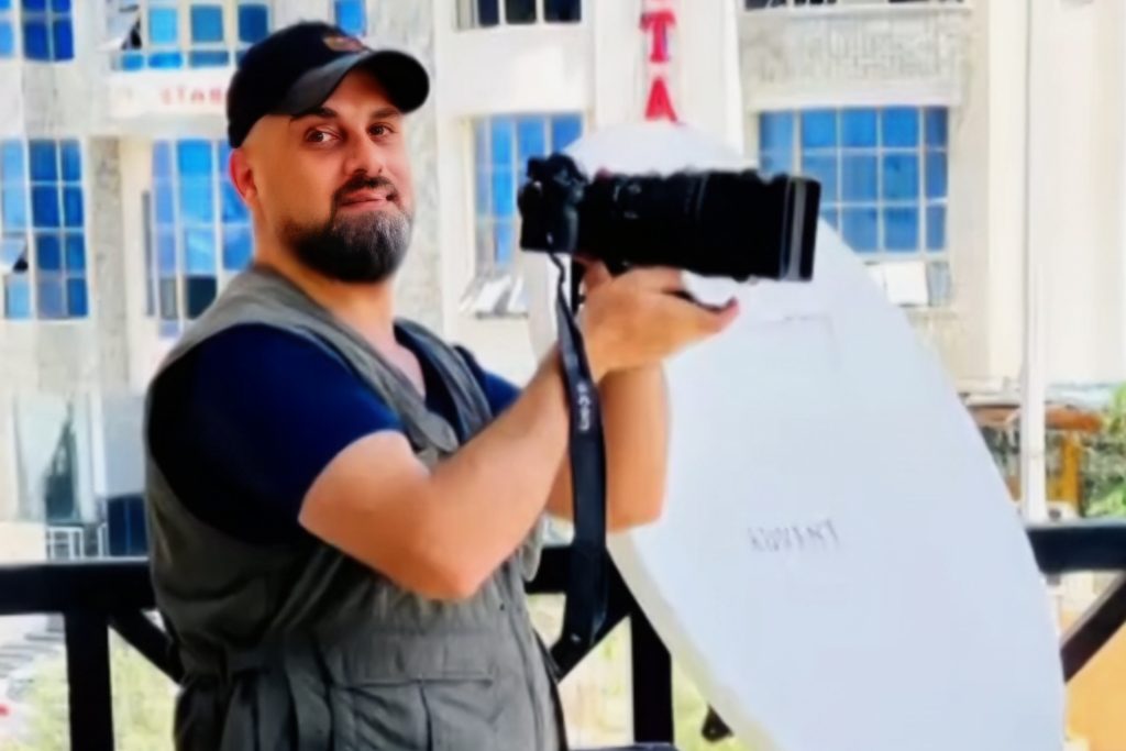 الجزيرة تحيل ملف اغتيال مصورها سامر أبو دقة إلى الجنائية الدولية