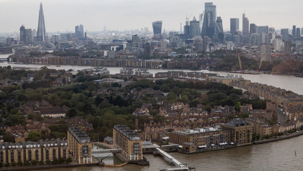 تلوح إعادة التملك لأصحاب العقارات باهظة الثمن في المملكة المتحدة