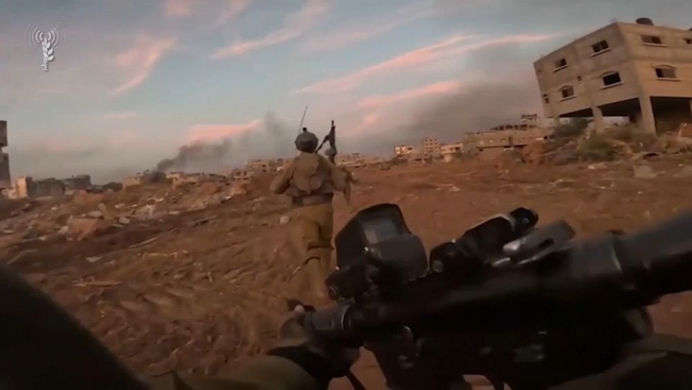 شاهد: الجيش الإسرائيلي ينشر مقاطع مصورة لعملياته البرية في غزة