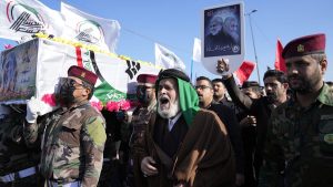 بعد غارة أمريكية على فصيل مسلح.. مظاهرات في العراق ضد واشنطن