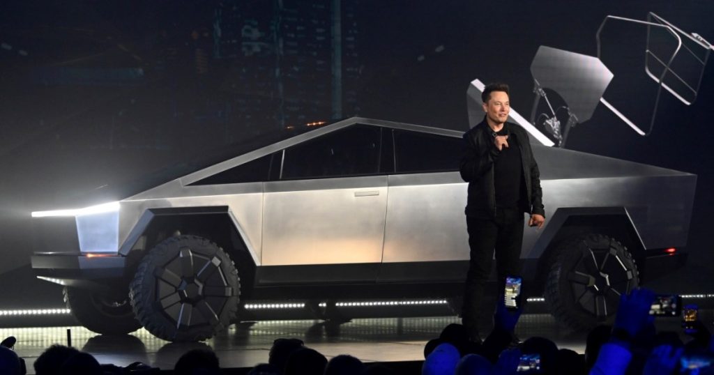 سايبرترك.. شاحنة جديدة أعلن عنها ماسك وقدمها بسعر باهظ
