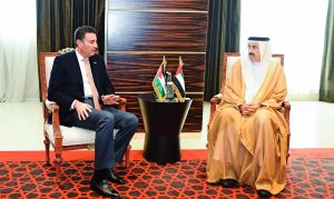 صقر غباش ورئيس «النواب الأردني» يبحثان تعزيز العلاقات البرلمانية