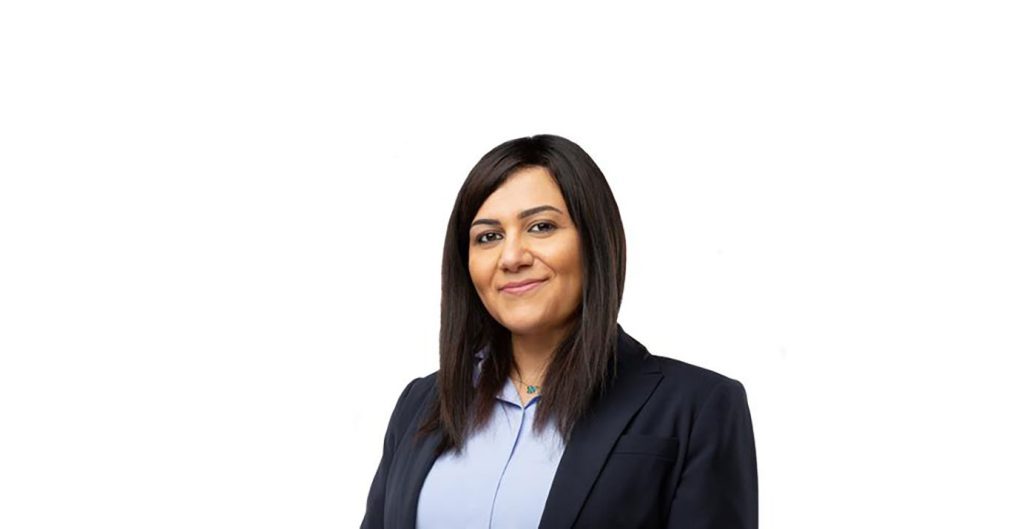 من هي نيفين الخشاب الفائزة بـ«نوابغ العرب» في العلوم الطبيعية؟