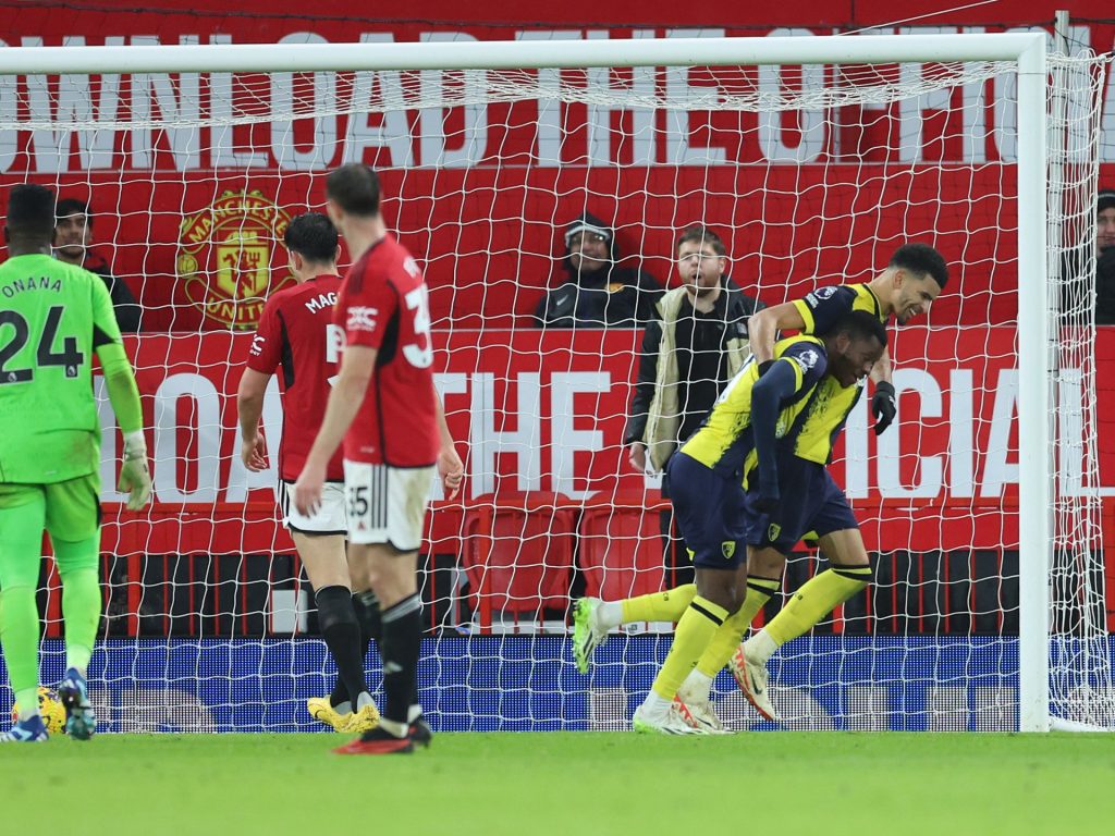 خسارة قاسية لمانشستر يونايتد على أرضه في البريميرليغ