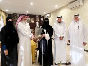 «تعليم جدة» يودّع الأحمدي بالتكريم