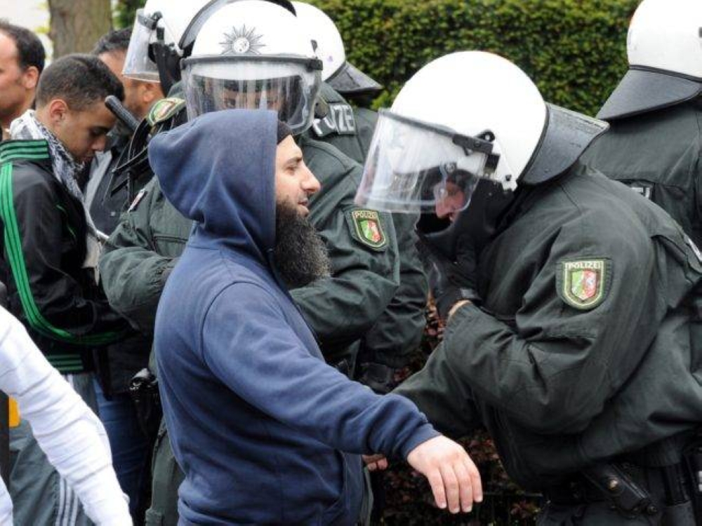 مشروع جديد لمكافحة التنظيم الإرهابي.. ألمانيا تواصل ملاحقة «الإخوان»