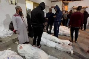 120 مقبرة جماعية عشوائية في غزة.. و«الأونروا»: نحن على وشك الانهيار