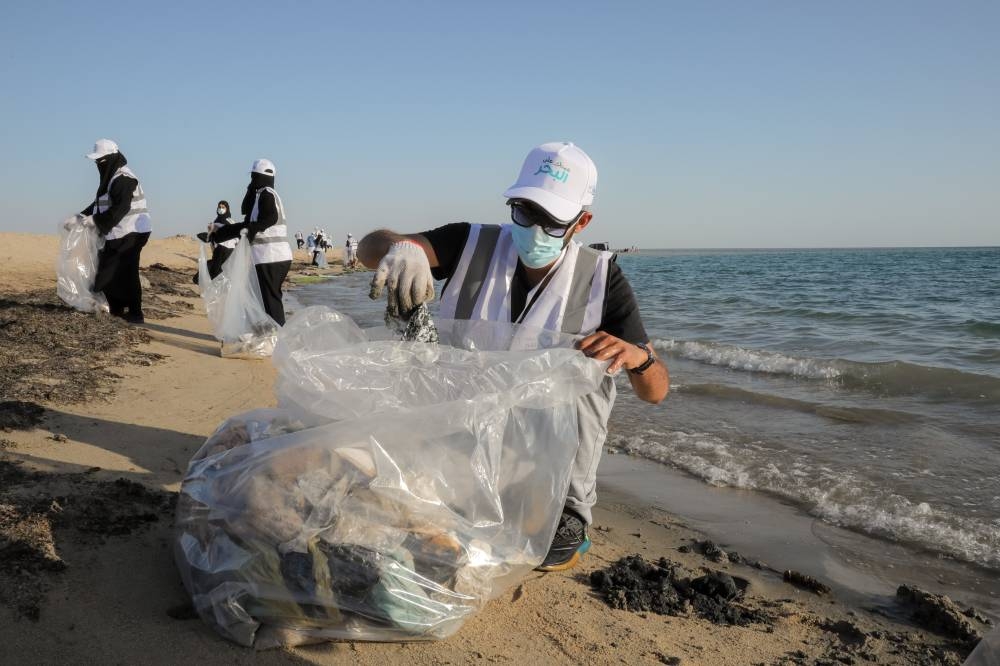 انطلاق الحملة التطوعية لحماية البيئة البحرية بجدة