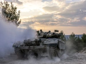 إدارة بايدن تسعى لبيع قذائف دبابات لإسرائيل بالتزامن مع رفضها وقف إطلاق النار بغزة