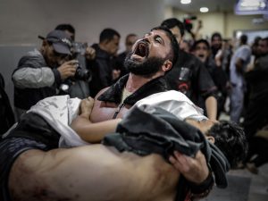 إسرائيل تسمح بـ”الحد الأدنى” لكمية وقود غزة