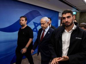 قلق إسرائيلي من تحديد واشنطن موعدا نهائيا للحرب بغزة