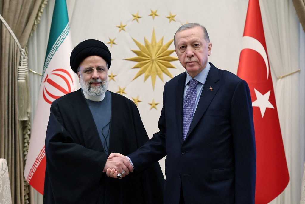 ما أبرز الملفات التي تتصدر لقاء أردوغان ورئيسي؟