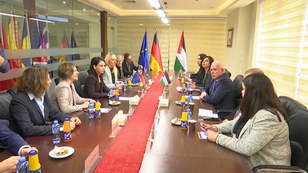 وزيرة الخارجية الألمانية: “على إسرائيل حماية الفلسطينيين من عنف المستوطنين”