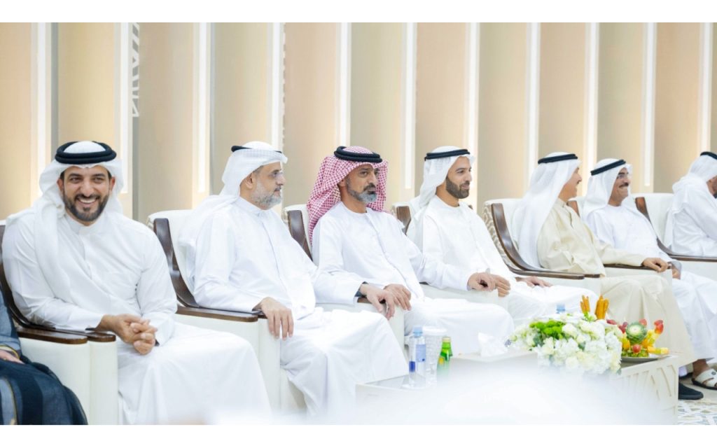 الشيوخ يحضرون أفراح المطوع وبن غباش