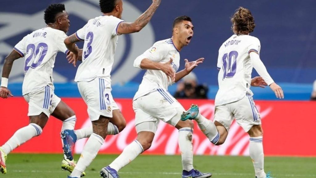 ريال مدريد يهزم لاس بالماس ويعود لصدارة الدوري الإسباني