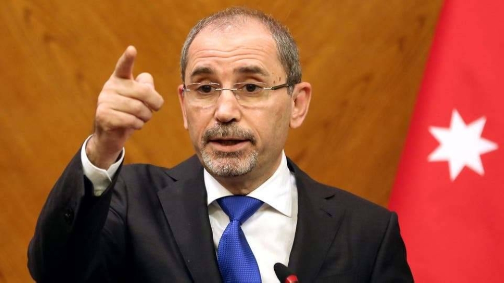 الصفدي محذراً: وقف العدوان الإسرائيلي أو حرب إقليمية