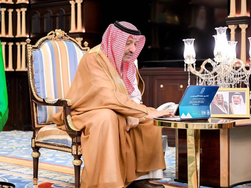 أمير الباحة يدشن حملة «الدين يُسْر»