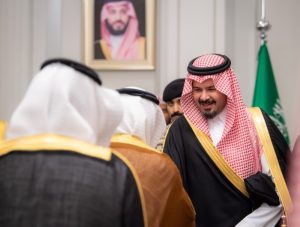 سلمان بن سلطان يستقبل المواطنين في الجلسة الأسبوعية