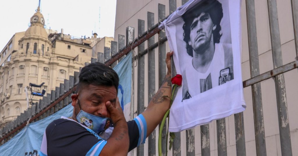 نجل مارادونا: قتلوا والدي وأعرف الجاني