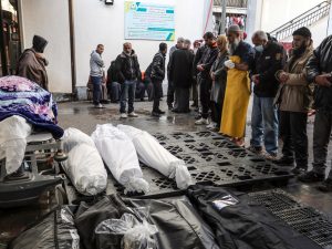 الاحتلال يرتكب مجازر ويحاصر مستشفيين ويعتزم زيادة عملياته شمالي غزة