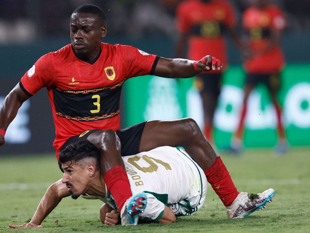 شاهد.. المفاجآت تتوالى في كأس أفريقيا بتعادل محبط للجزائر مع أنغولا