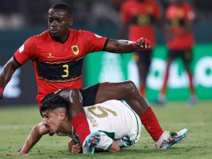 شاهد.. المفاجآت تتوالى في كأس أفريقيا بتعادل محبط للجزائر مع أنغولا