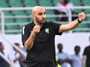 الكاف يلغي عقوبة إيقاف الركراكي في كأس أفريقيا
