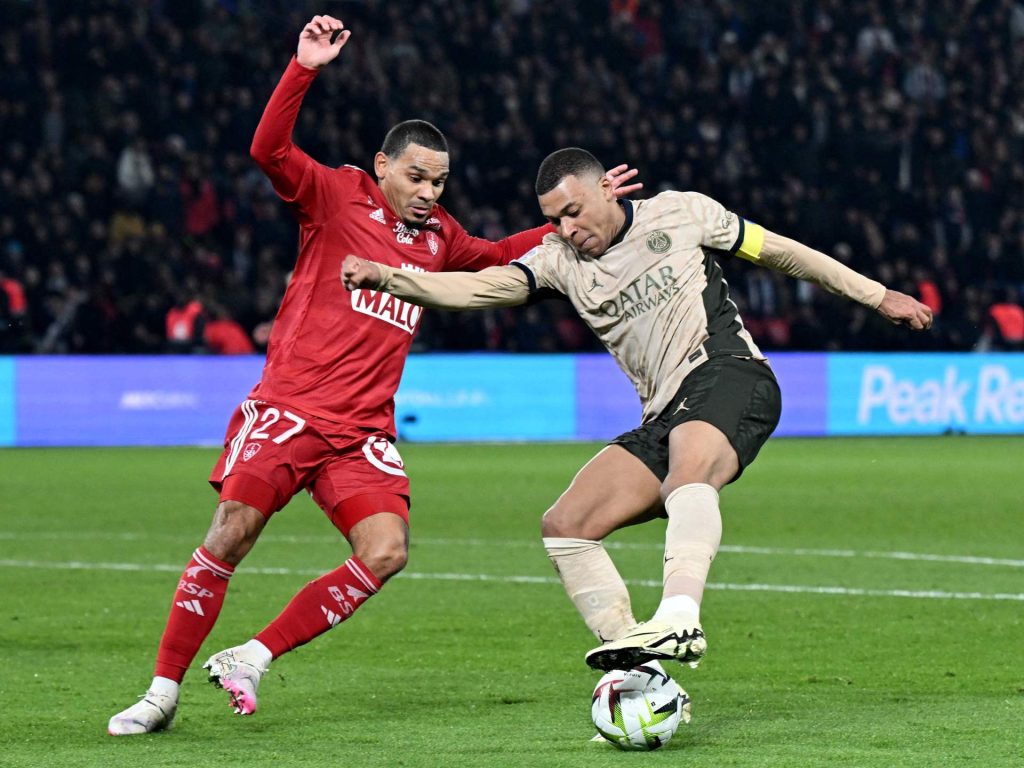 بريست يفرض التعادل على سان جيرمان في الدوري الفرنسي