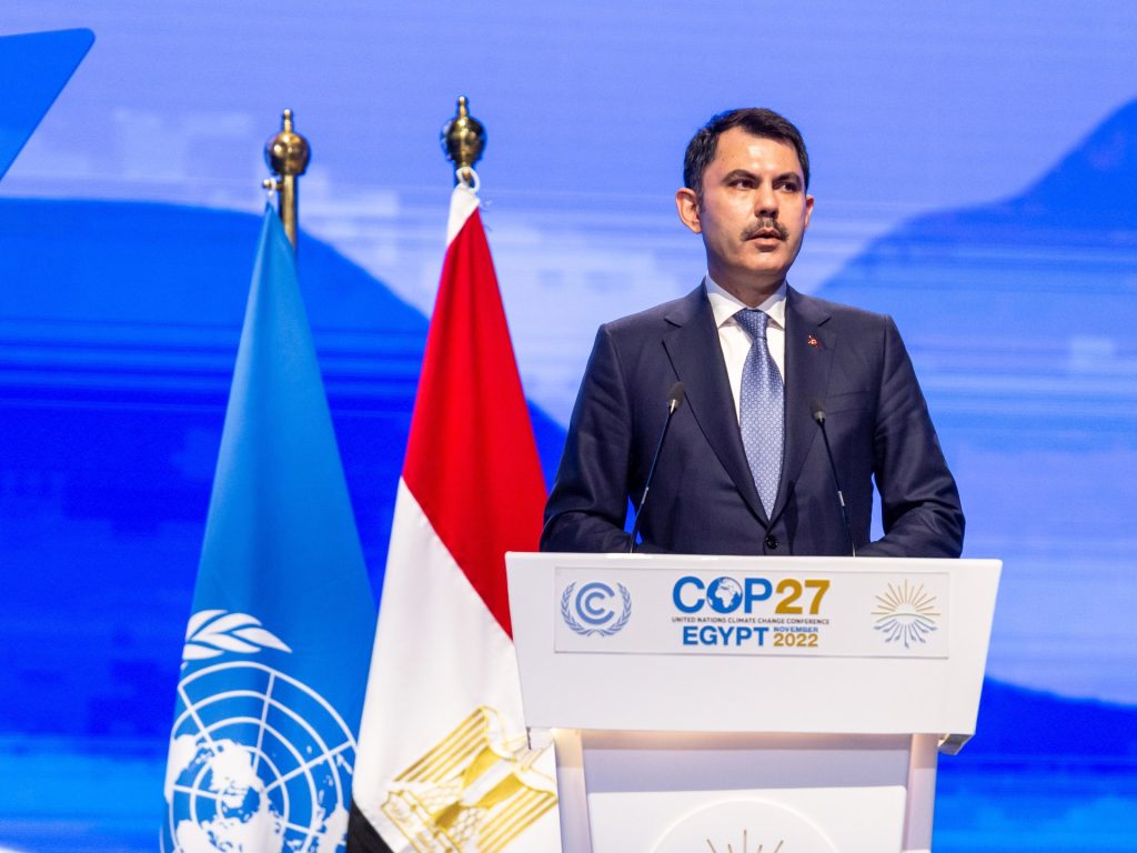 أردوغان يعلن مرشحي حزبه لرئاسة 26 بلدية منها إسطنبول