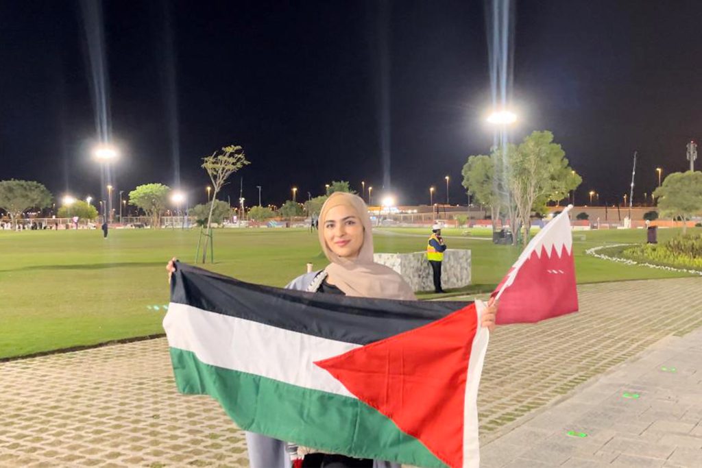 فازت فلسطين وتأهلت قطر.. حينما تفرح الجماهير لفوز منافسها