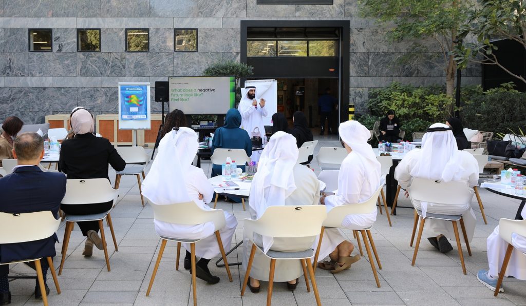 مؤسسة دبي للمستقبل ودائرة الموارد البشرية لحكومة دبي تطلقان «برنامج مسرعات مستقبل العمل الحكومي»