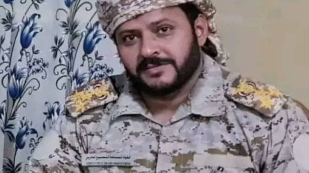 النيابة المصرية تعاين مسرح جريمة مقتل مسؤول عسكري يمني.. ومسؤول أمني: الجريمة «جنائية»