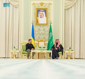 ولي العهد يؤكد حرص المملكة ودعمها لكافة المساعي والجهود الدولية الرامية لحل الأزمة الأوكرانية – الروسية