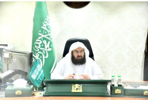 السديس يعتمد خطة شهر رمضان المبارك في الحرمين الشريفين