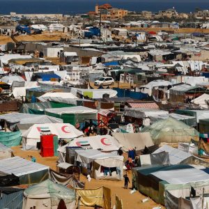 حماس تتحدث عن مرونة.. وإسرائيل ترجح إنجاز الصفقة قبل رمضان