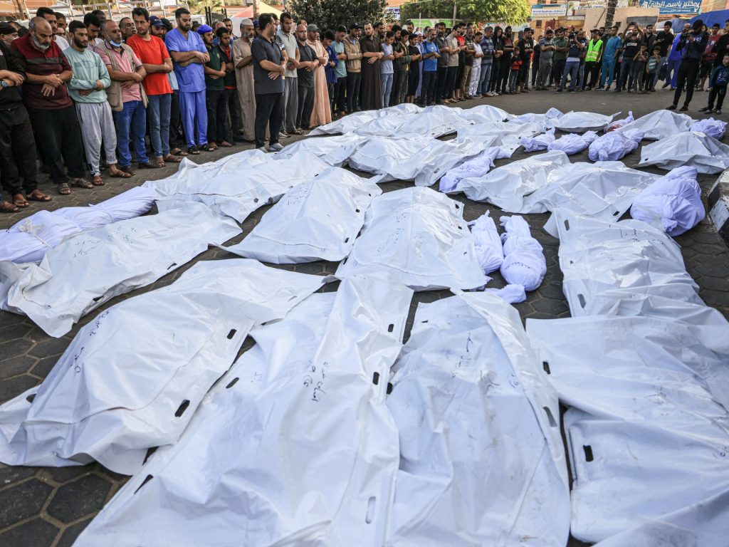لوموند تتبع حياة بعض ضحايا مجازر إسرائيل في غزة
