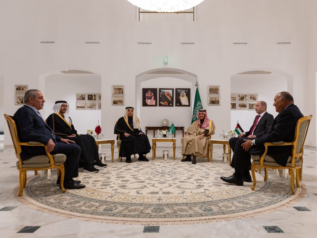 اجتماع وزاري عربي بالرياض يؤكد ضرورة إنهاء الحرب على غزة ويرفض التهجير