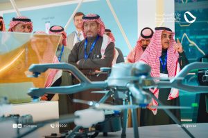 «الخريف» يفتتح جناح منظومة الصناعة والثروة المعدنية بمعرض الدفاع العالمي