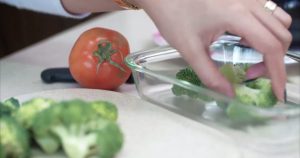 حمض الفوليك يحمي الجنين من التشوهات