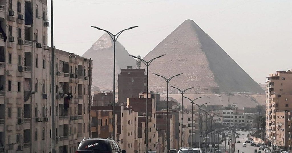 ماذا يحدث بسوق العقارات في مصر؟