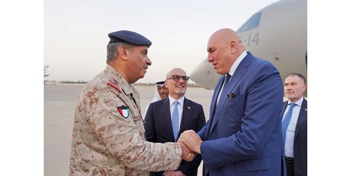 وزير الدفاع الإيطالي يصل إلى البلاد في زيارة رسمة