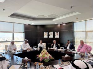 «جمارك وموانئ رأس الخيمة» يبحثان تسهيل حركة التجارة