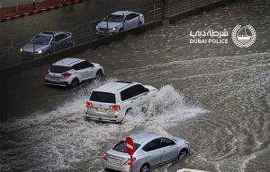 ماذا تفعل إذا تعرضت سيارتك للأضرار نتيجة الأحوال الجوية في دبي؟